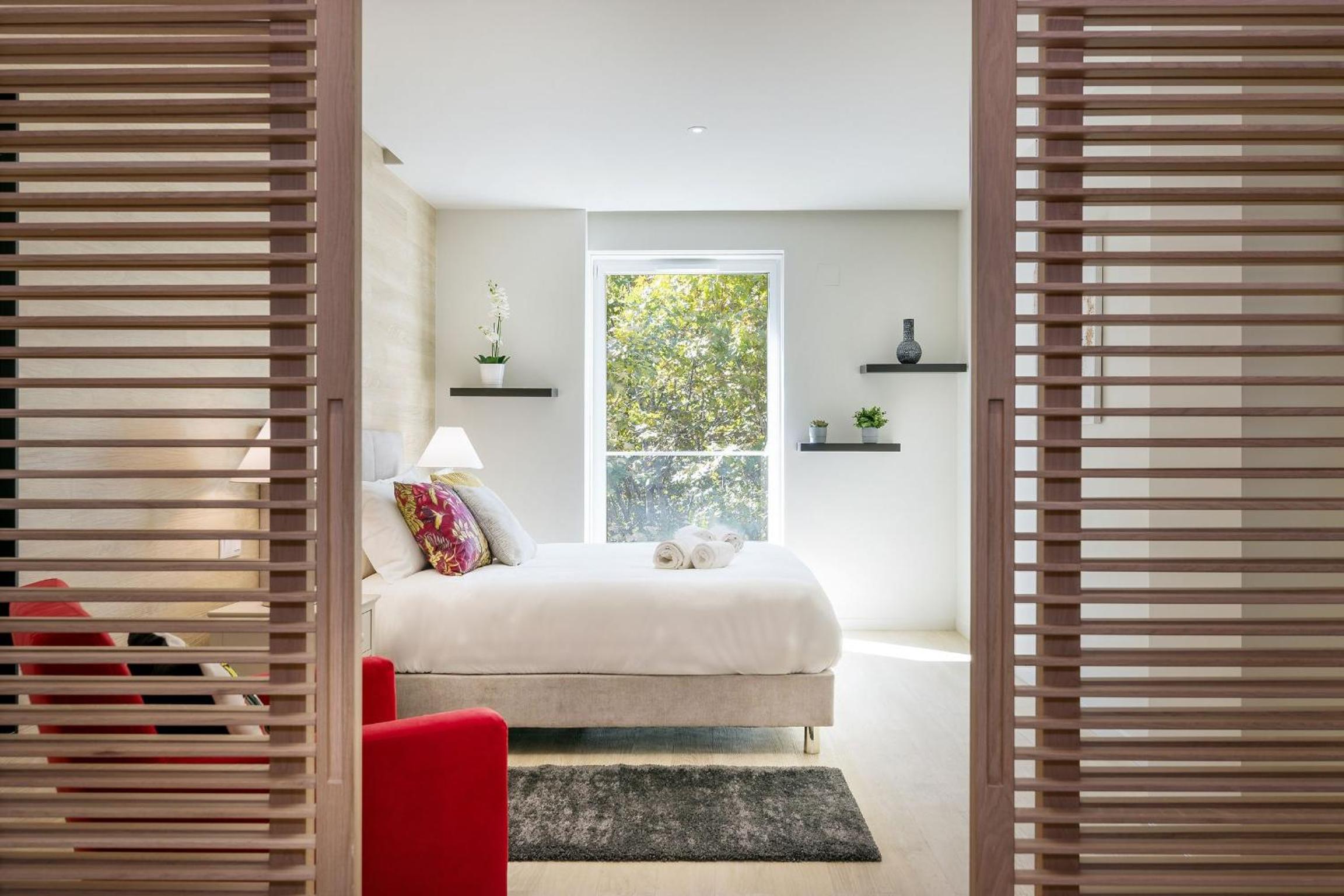 Modern & Stylish Apartment in Av. da Liberdade by LovelyStay view 2