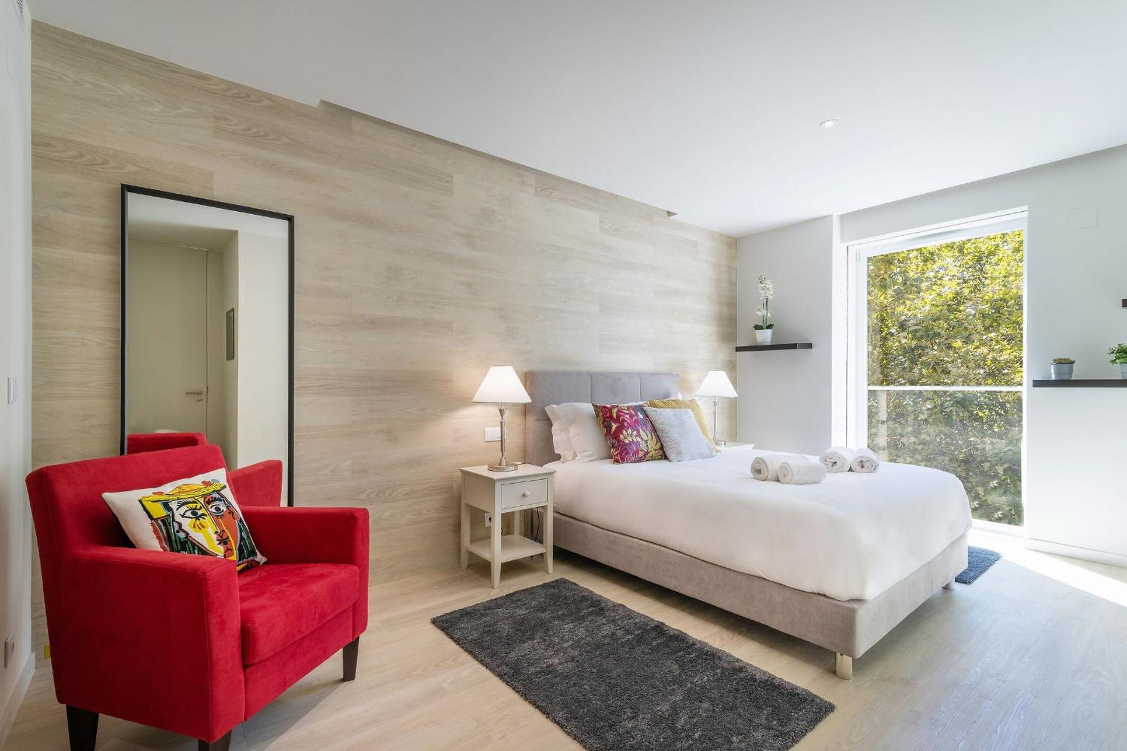 Modern & Stylish Apartment in Av. da Liberdade by LovelyStay view 4
