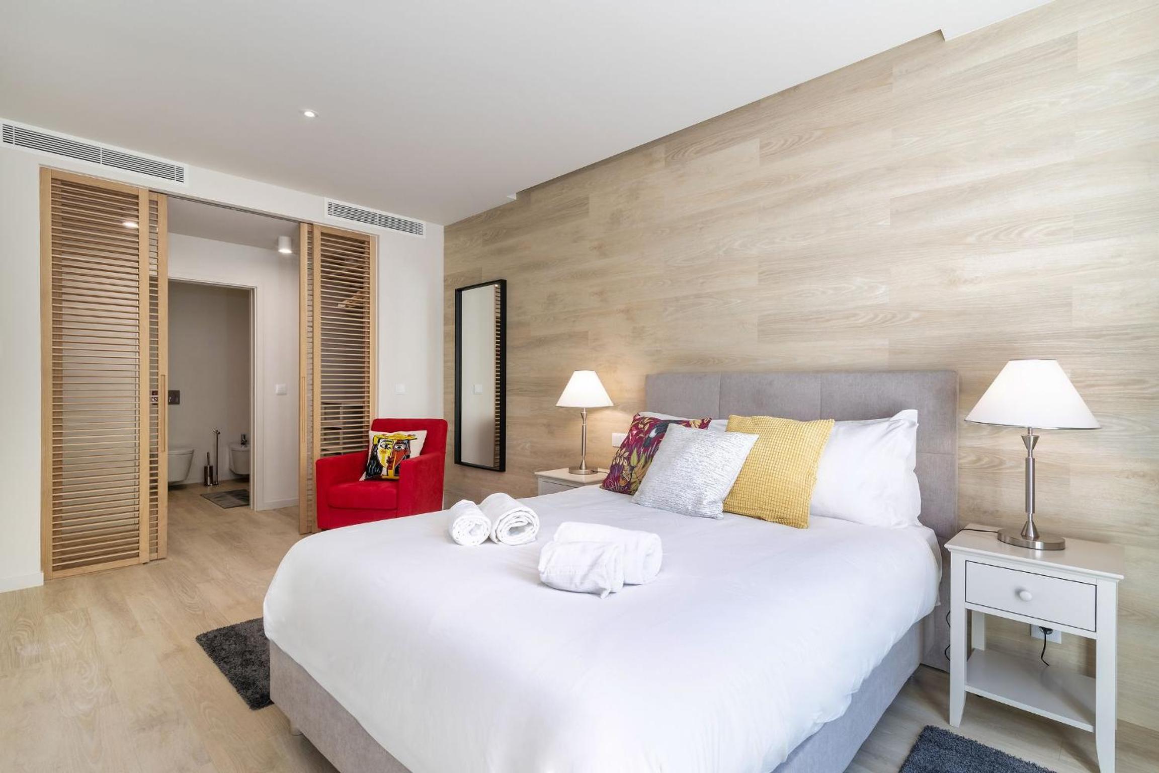 Modern & Stylish Apartment in Av. da Liberdade by LovelyStay view 3