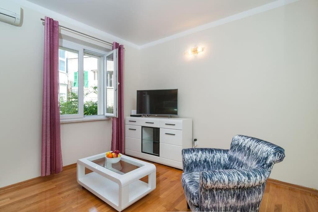 luxury apartment Tanja , Bacvice Split view 5