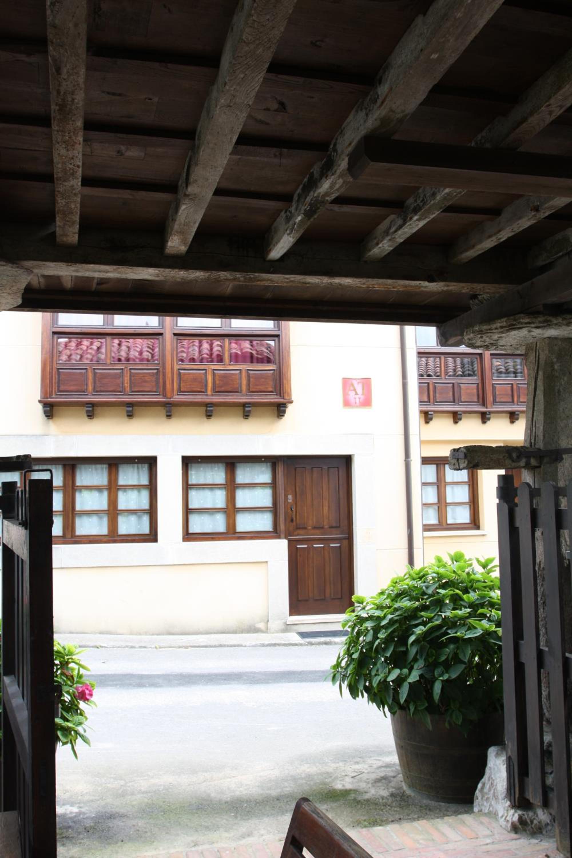Photo 42
