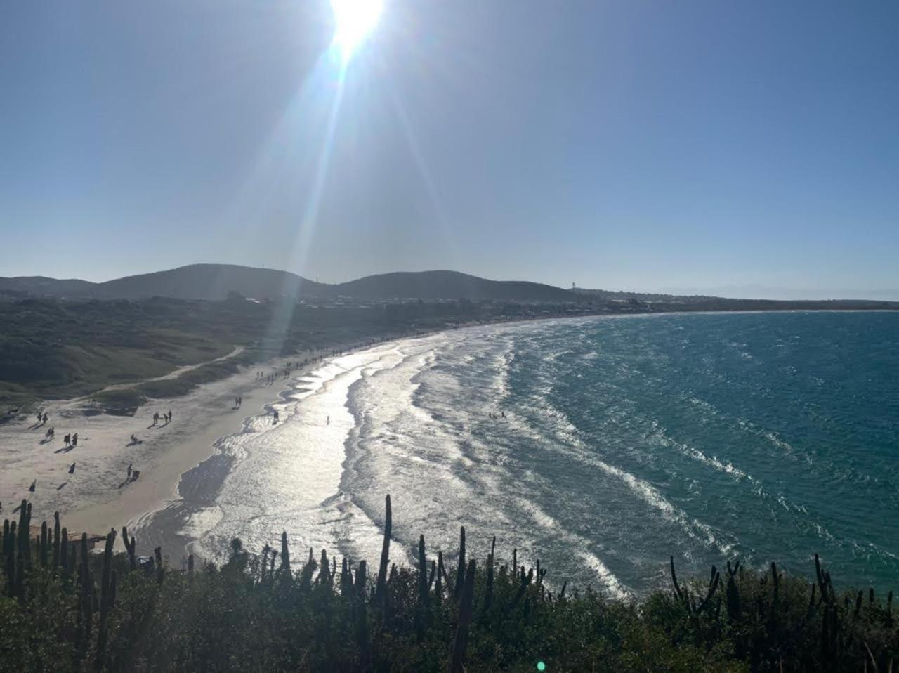 Apartamento no Pero, Cabo Frio, 10 minutos da praia, a pé.