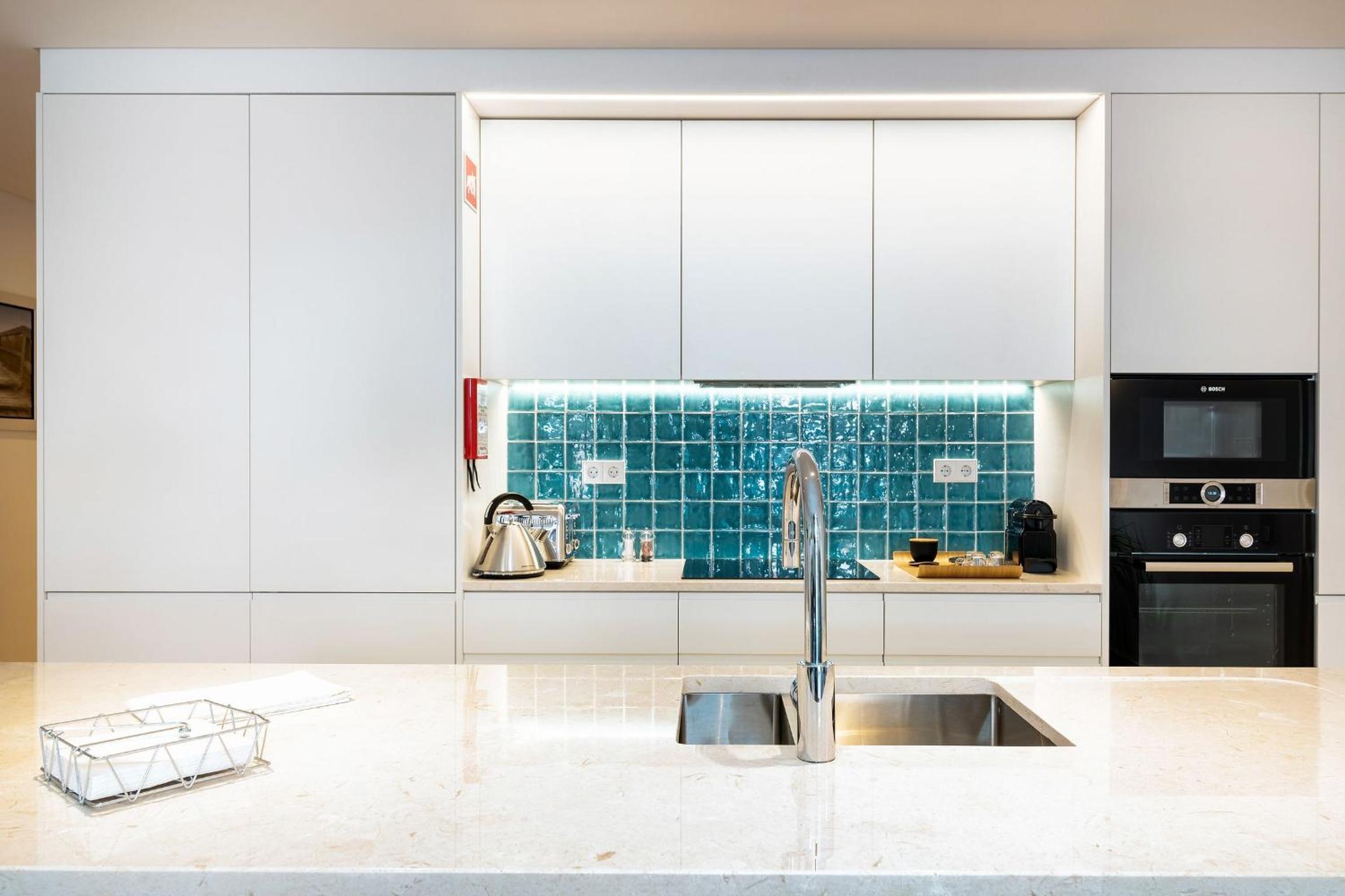 Stunning 2BDR Apartment in Chiado by LovelyStay view 2