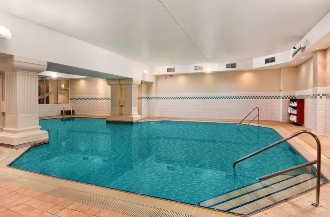 Luxury Beachfront Apartment Brighton Centre view 4