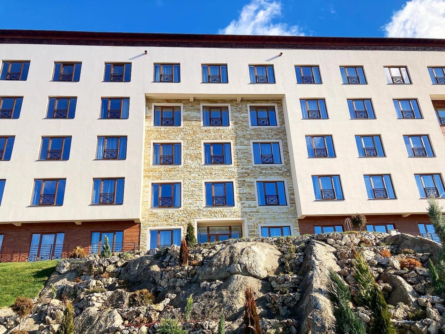 Ivkovic spa Milmari N16 view 3
