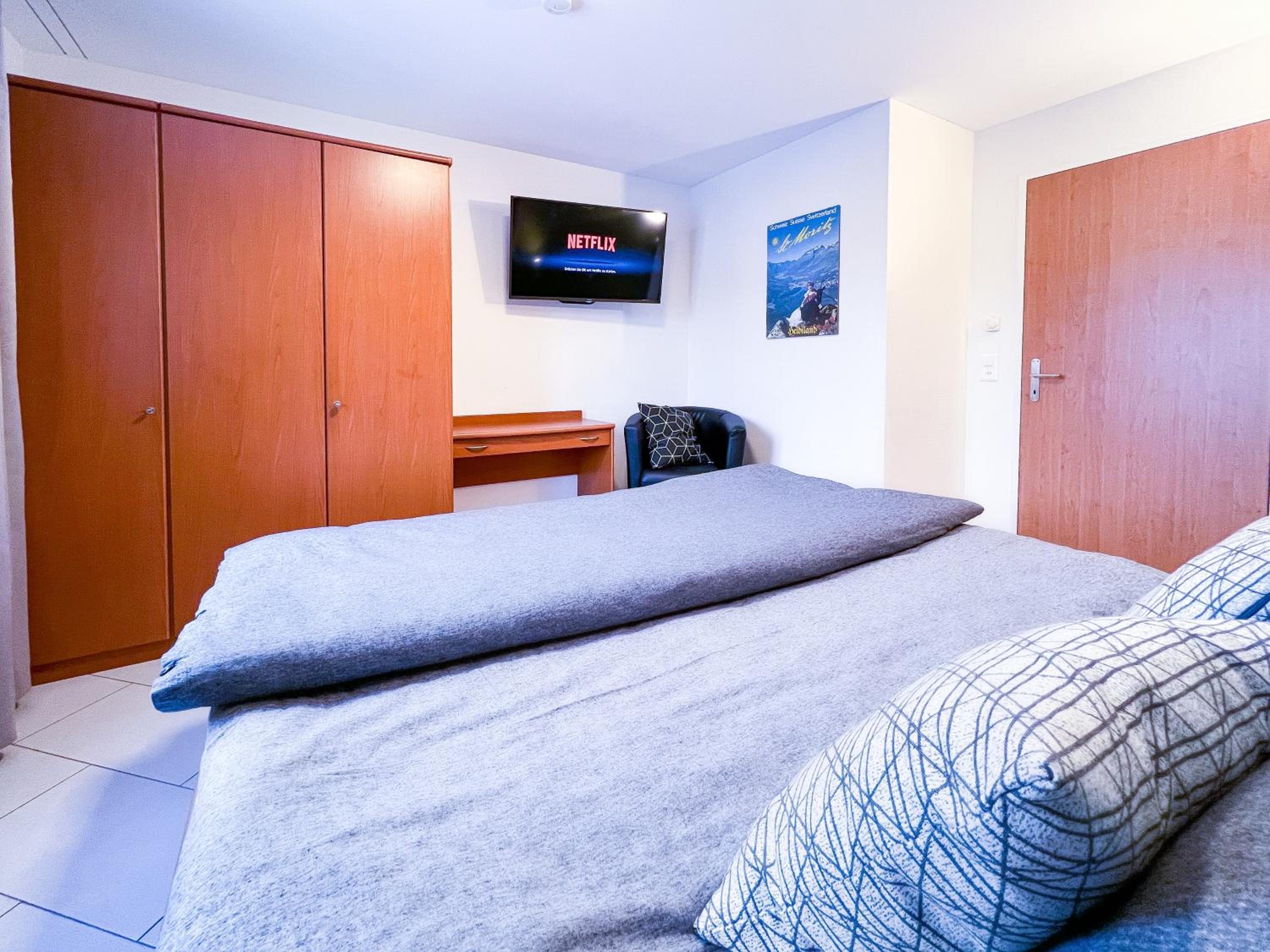 swissme - 100qm - Balkon - 2 Bäder - Parkplatz - Fußbodenheizung