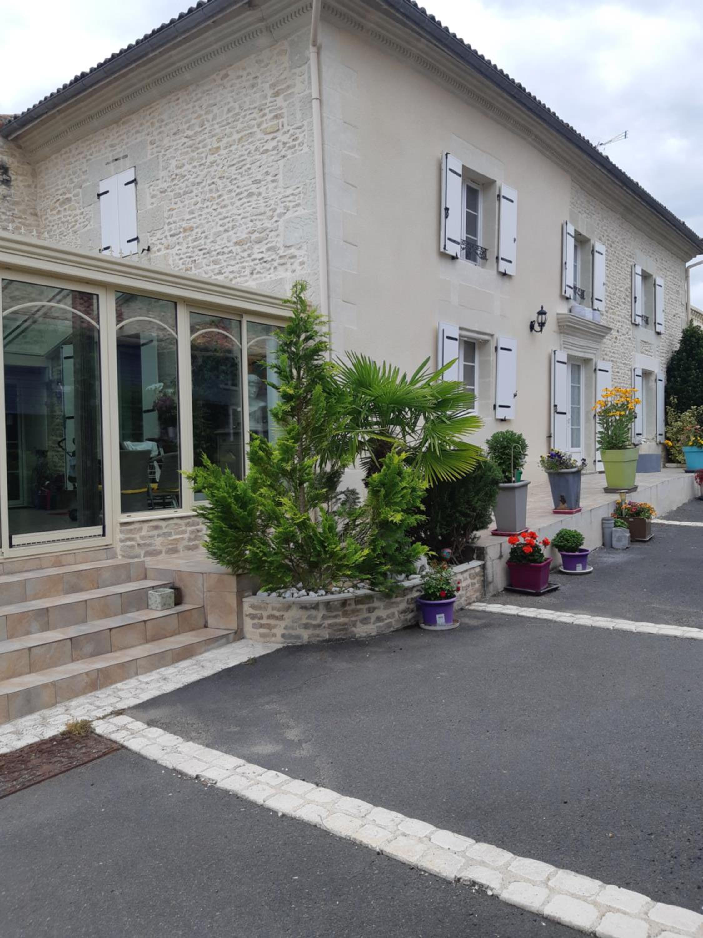 LES ORCHIDEES Ch Hôtes B&B 14 personnes Jaunay-Clan view 4