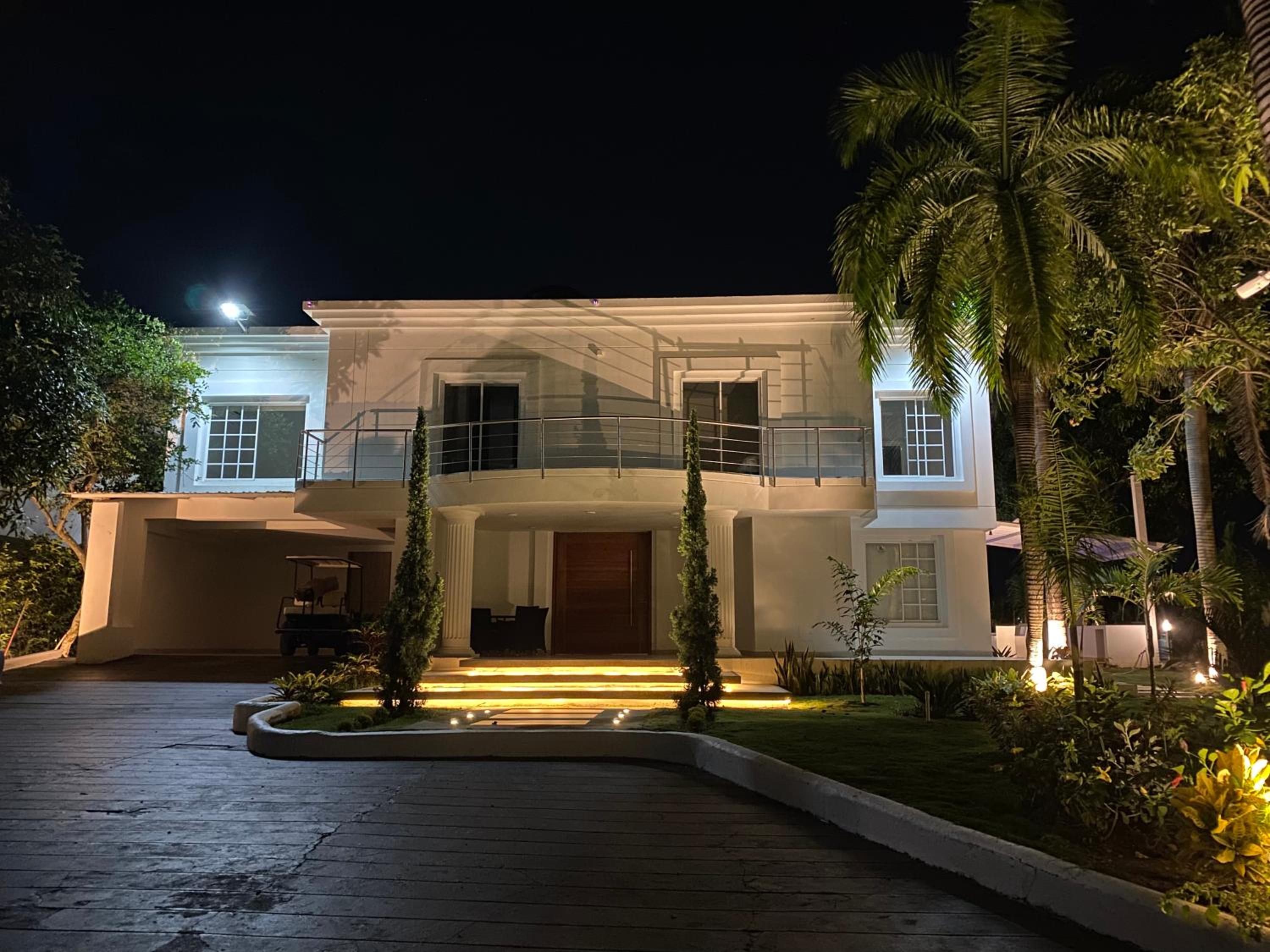 Espectacular Casa Condominio Lagos del Peñón Girardot-Colombia