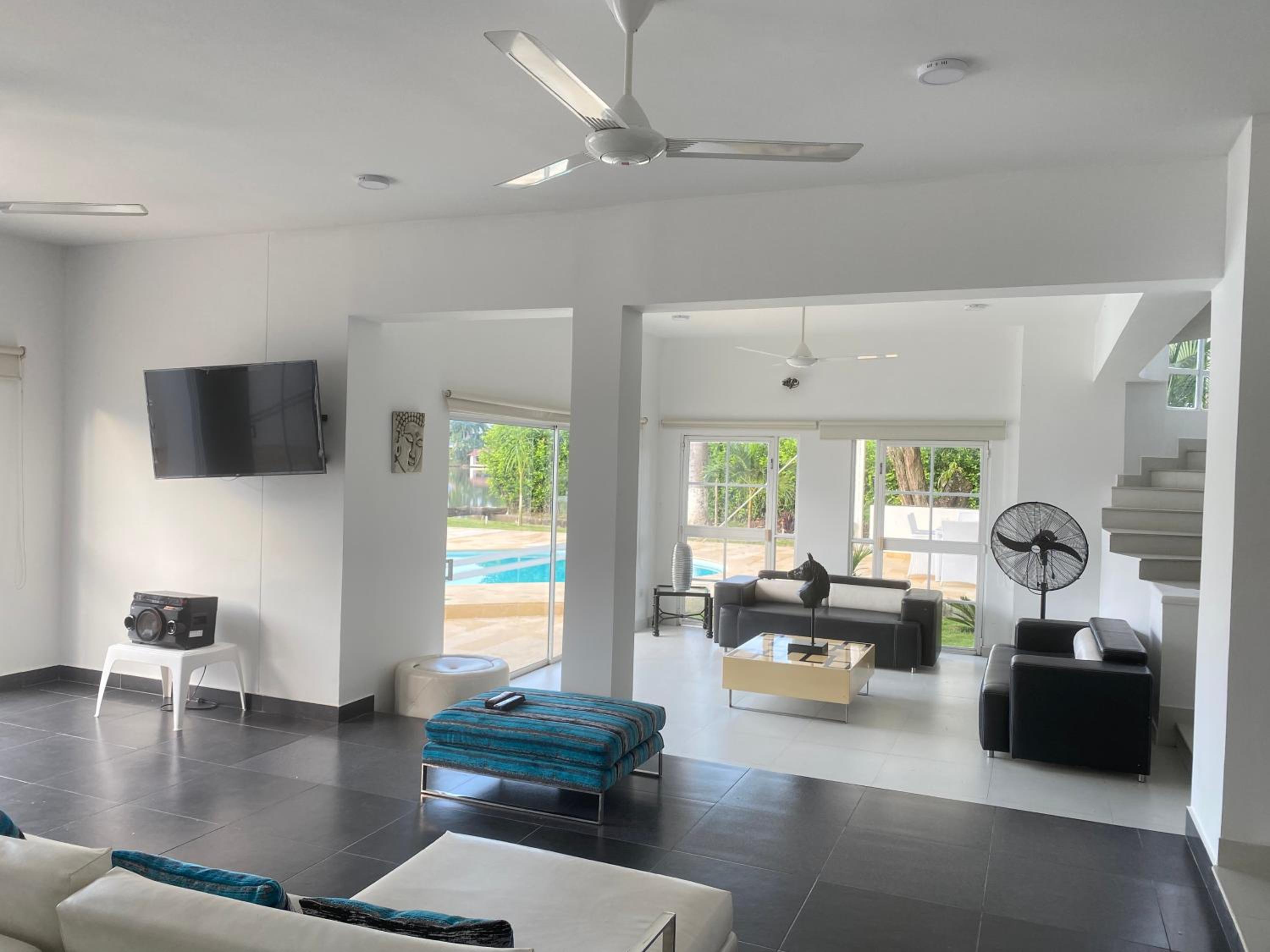 Espectacular Casa Condominio Lagos del Peñón Girardot-Colombia