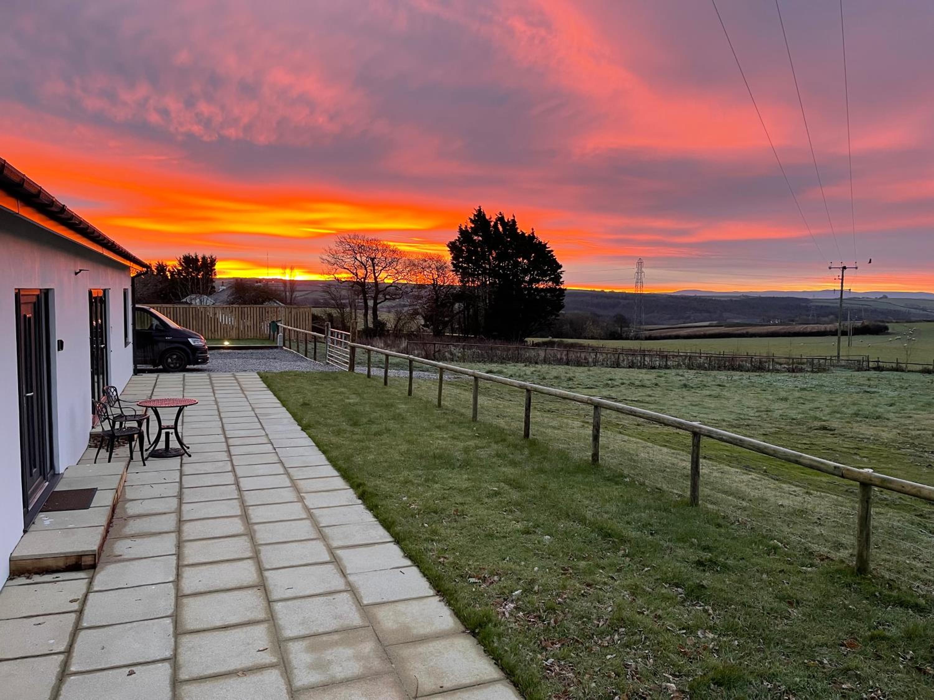 NEW! Country boutique escape . HOT TUB view 5