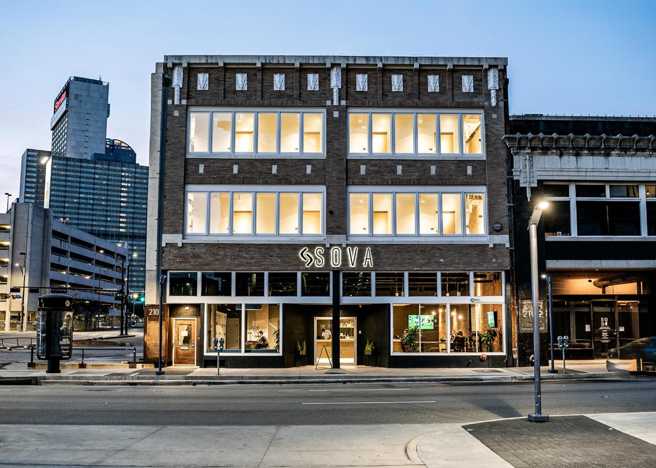 Hotel SOVA Micro-Room & Social Hotel - Image 1