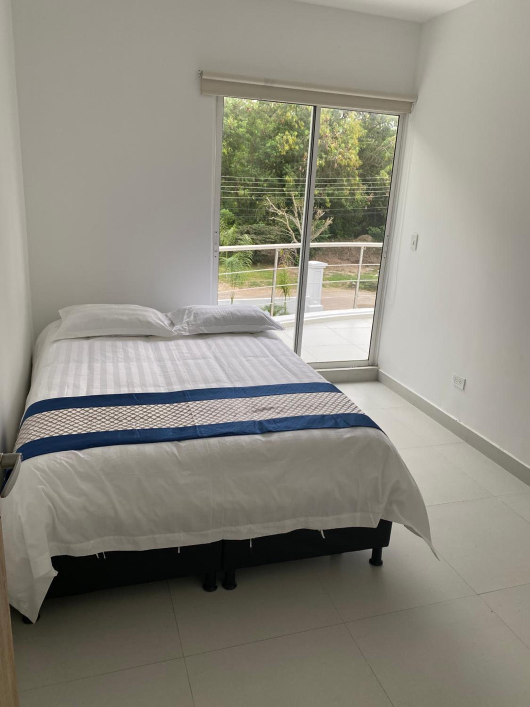 Espectacular Casa Condominio Lagos del Peñón Girardot-Colombia