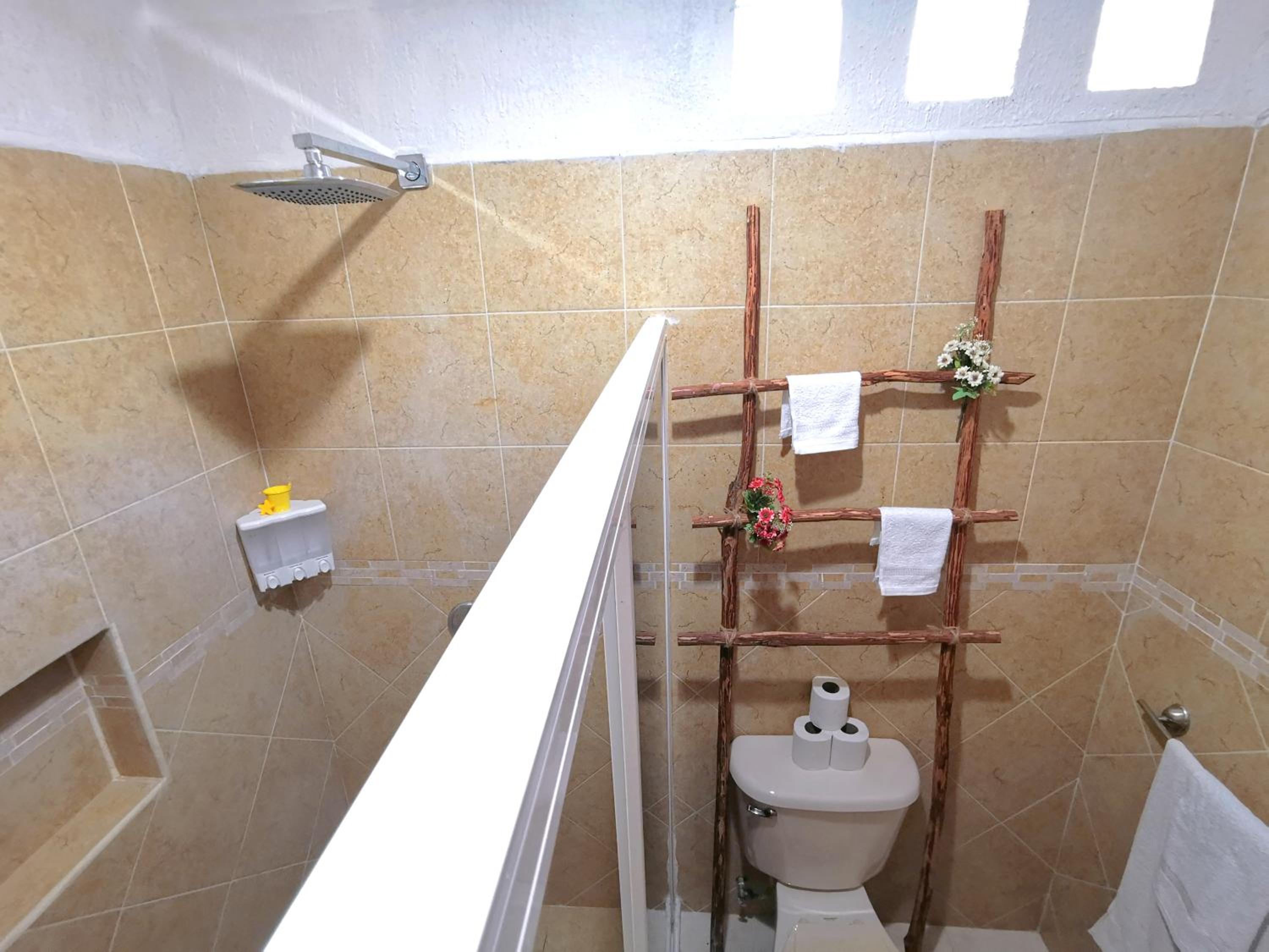 BEAUTIFUL & COZY NEAR BEACH Apartment Pool & KingSize Bed