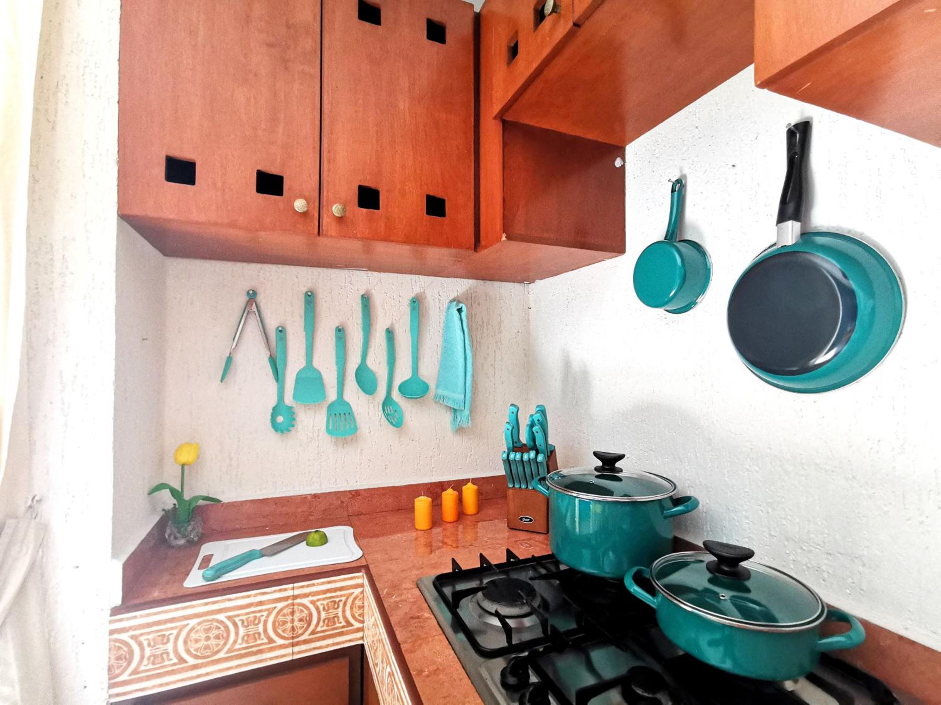 BEAUTIFUL & COZY NEAR BEACH Apartment Pool & KingSize Bed