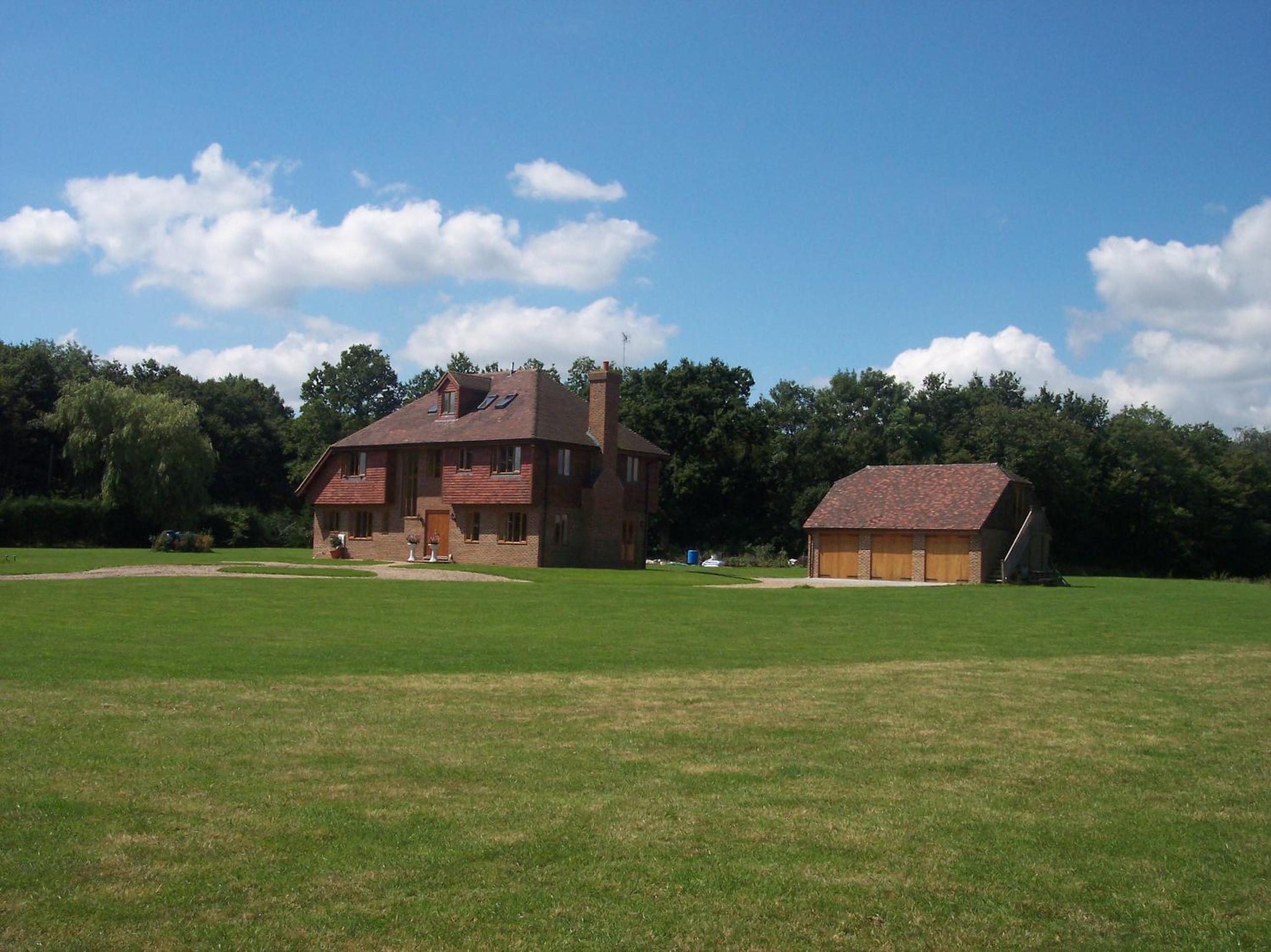 Farmhouse: Beautiful rural location. London from 60 minutes. view 5