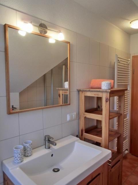 Ferienwohnung K5 en Graal-Müritz — bathroom