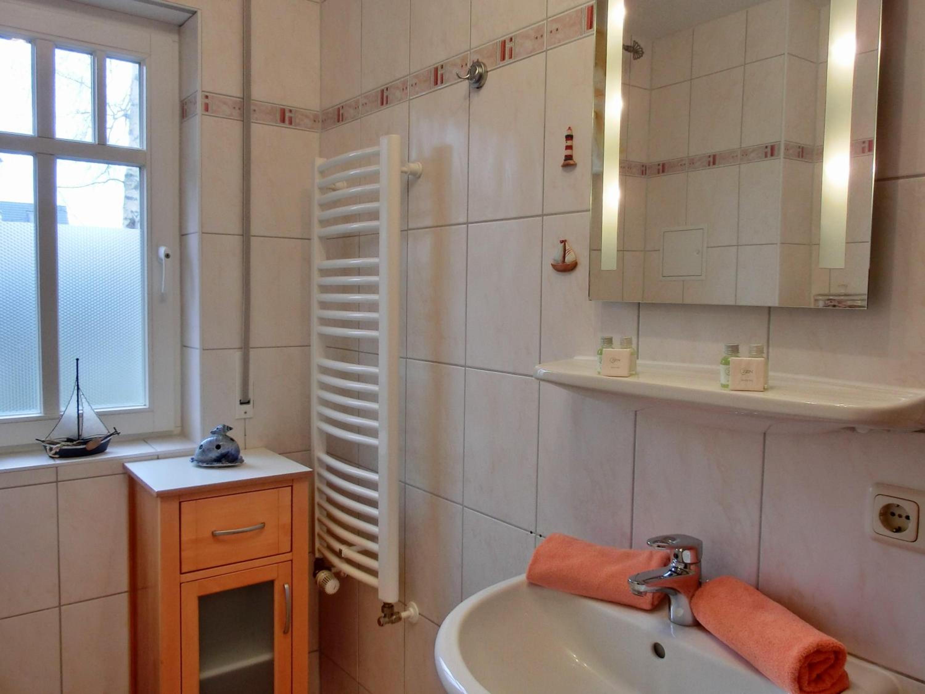 Ferienwohnung D8 "Seehund" view 2