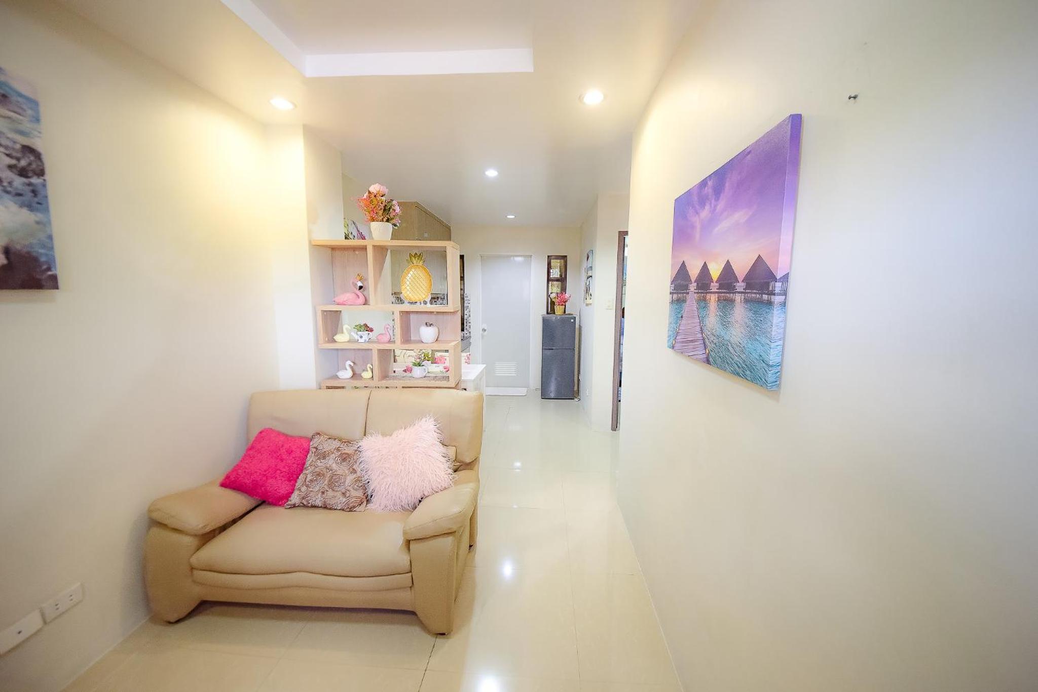 Mailz Haven #5 New Homey Apartment 750m near SM view 4
