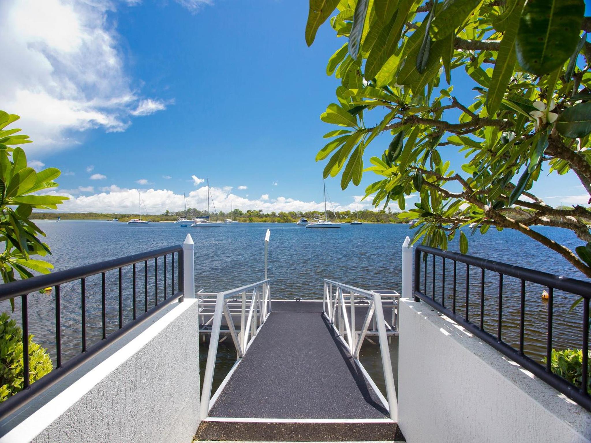 Aqua Linea 6 Noosa Parade 82
