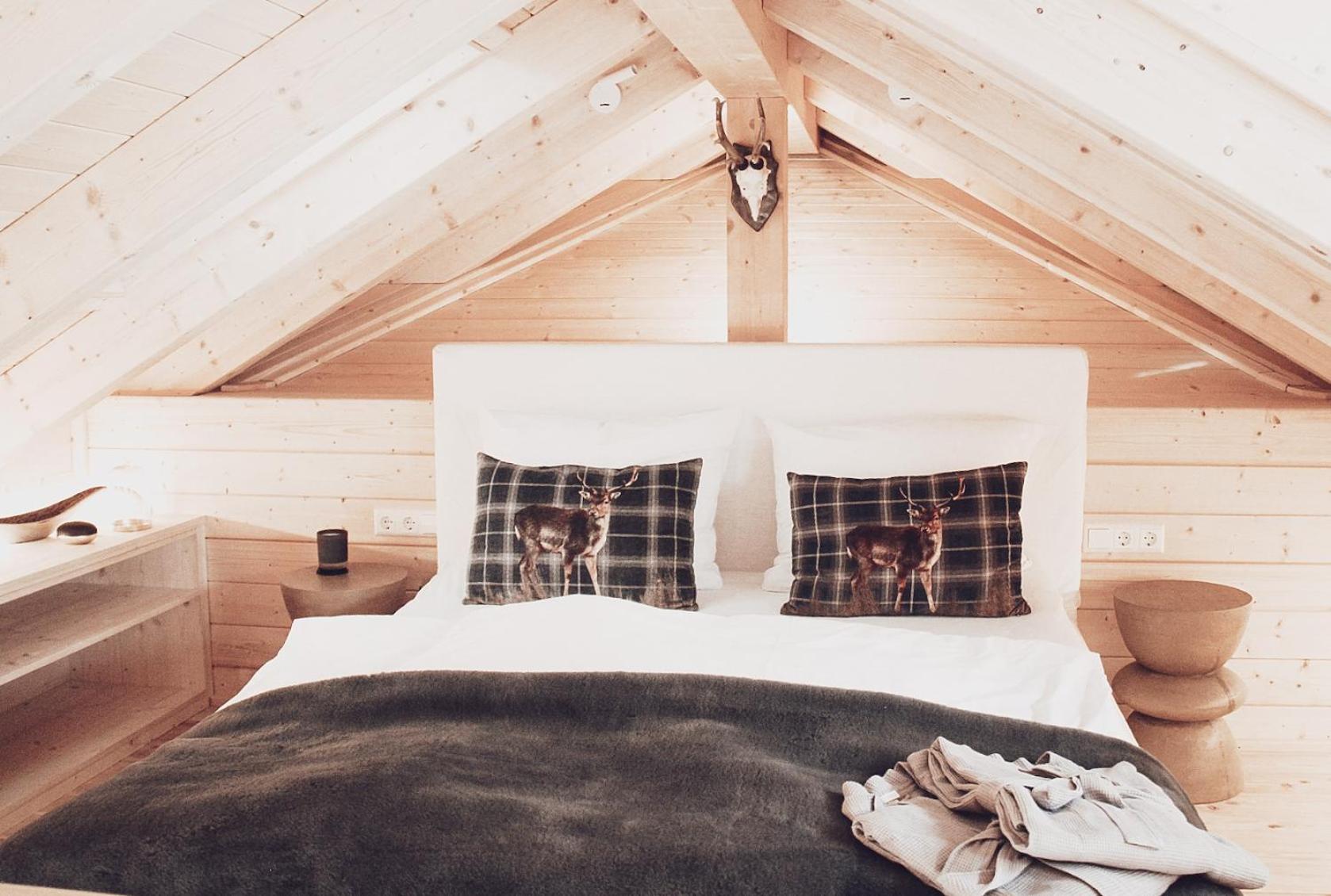 HUS - Chalet Lodges