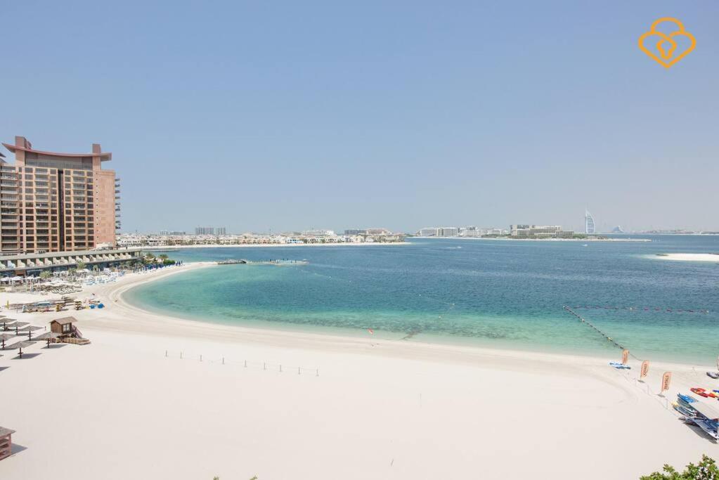 Keysplease Seaview 2 B/R With Beach access, Palm Jumeirah