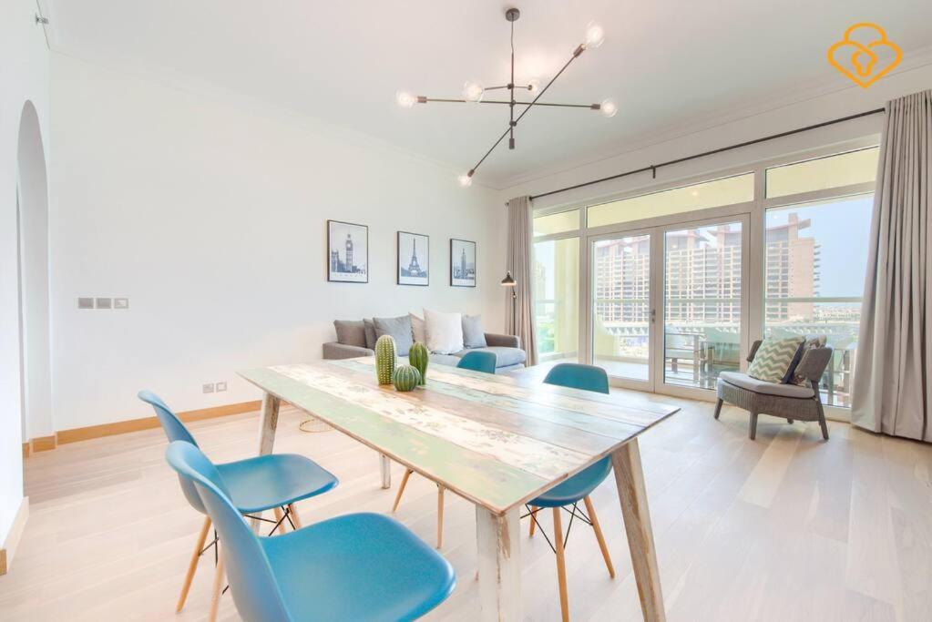 Keysplease Seaview 2 B/R With Beach access, Palm Jumeirah