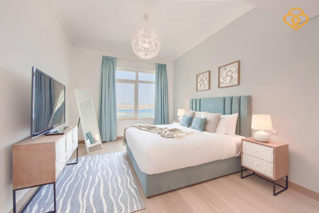 Keysplease Seaview 2 B/R With Beach access, Palm Jumeirah