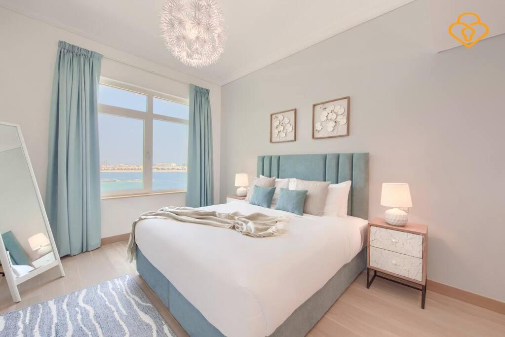 Keysplease Seaview 2 B/R With Beach access, Palm Jumeirah