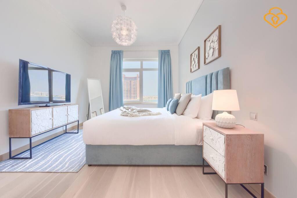 Keysplease Seaview 2 B/R With Beach access, Palm Jumeirah