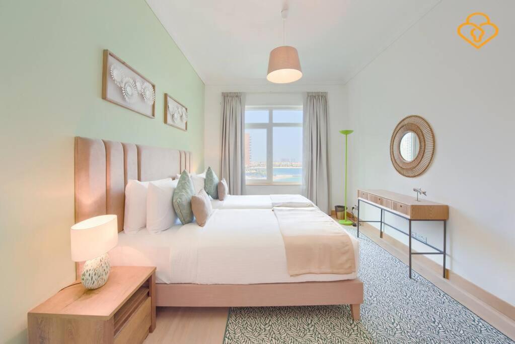 Keysplease Seaview 2 B/R With Beach access, Palm Jumeirah