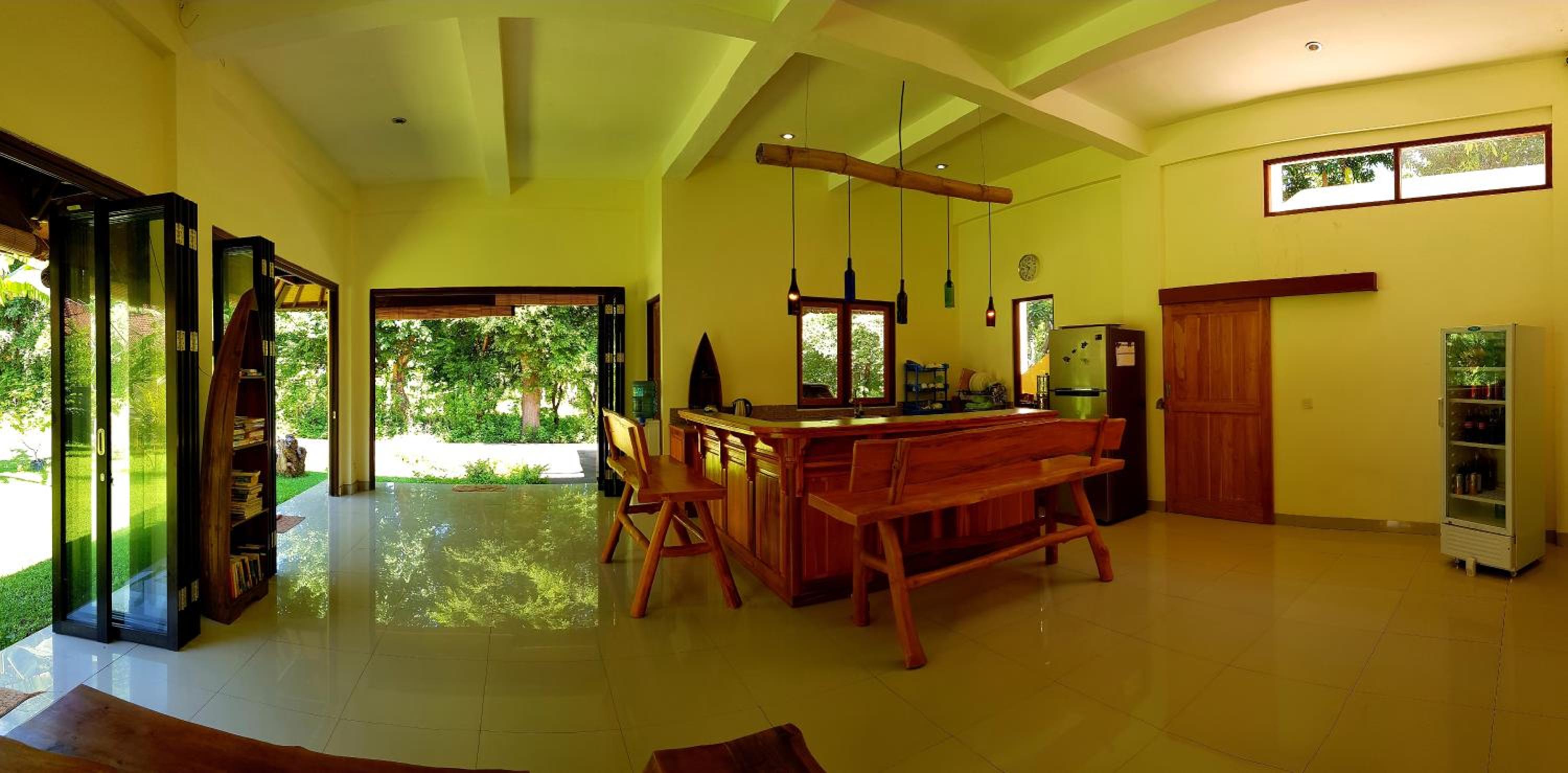 Mango Tree Inn