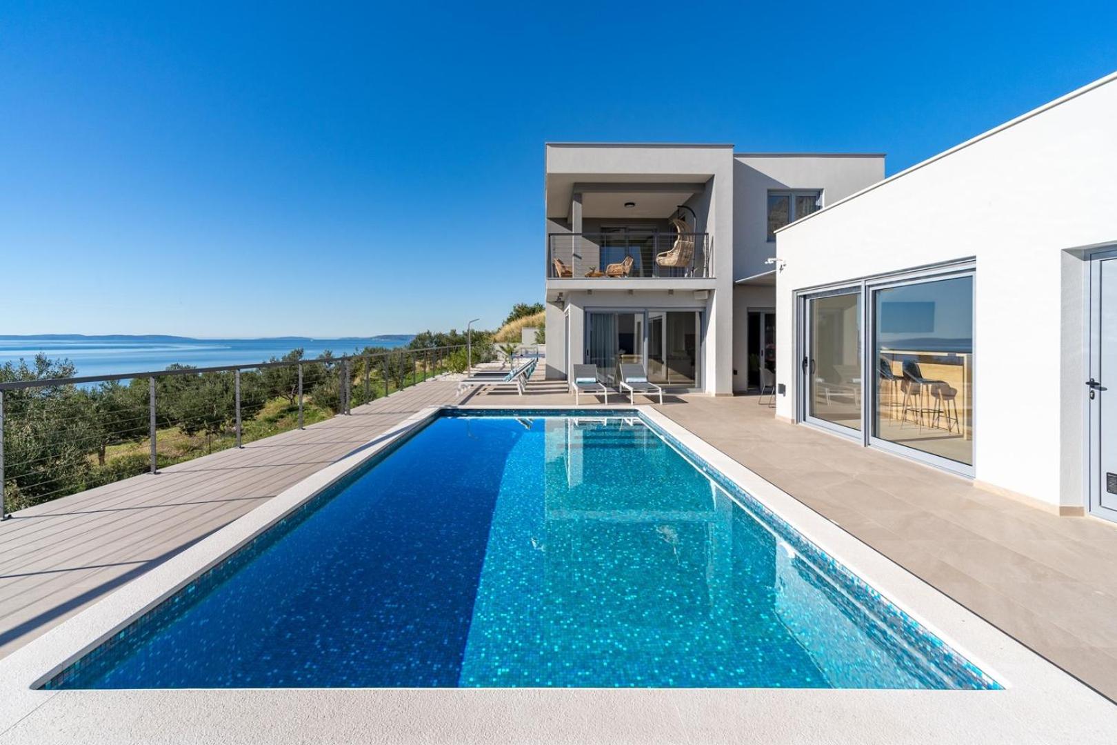 Seaview Villa Big Blue with 32sqm heated pool, 4 bedrooms, and 3 bathrooms view 3