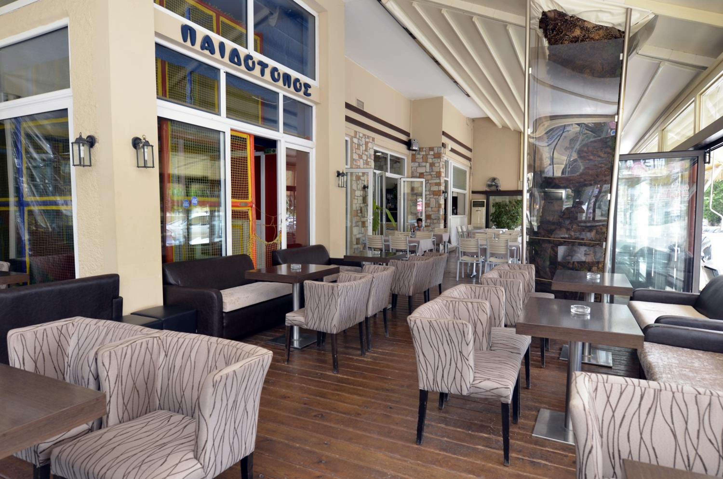 restaurant