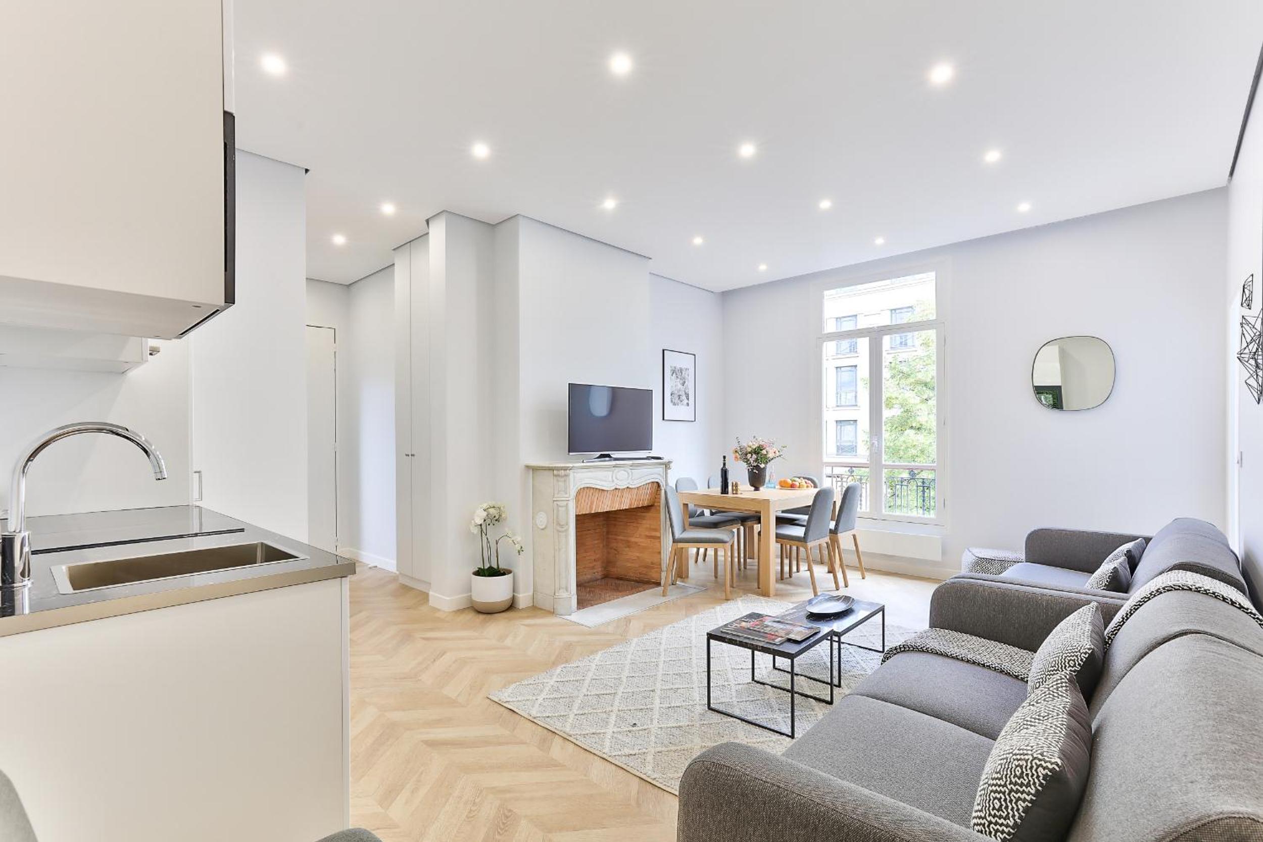 126 - Urban Amazing 3BR Montorgueil