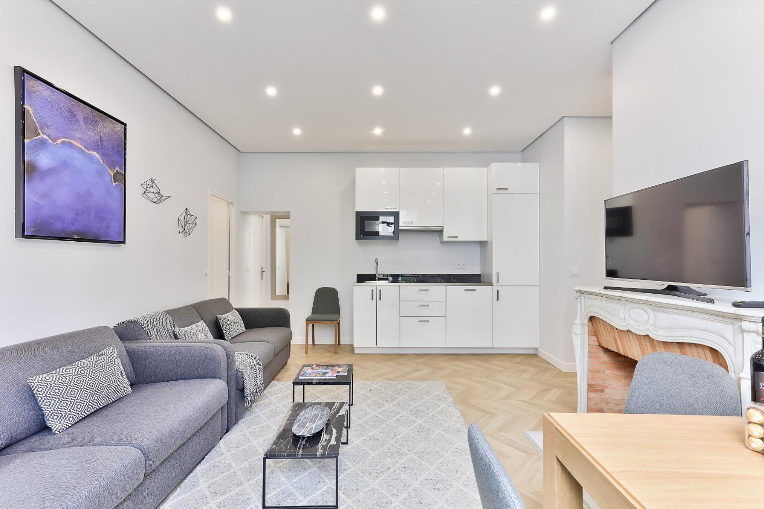 126 - Urban Amazing 3BR Montorgueil