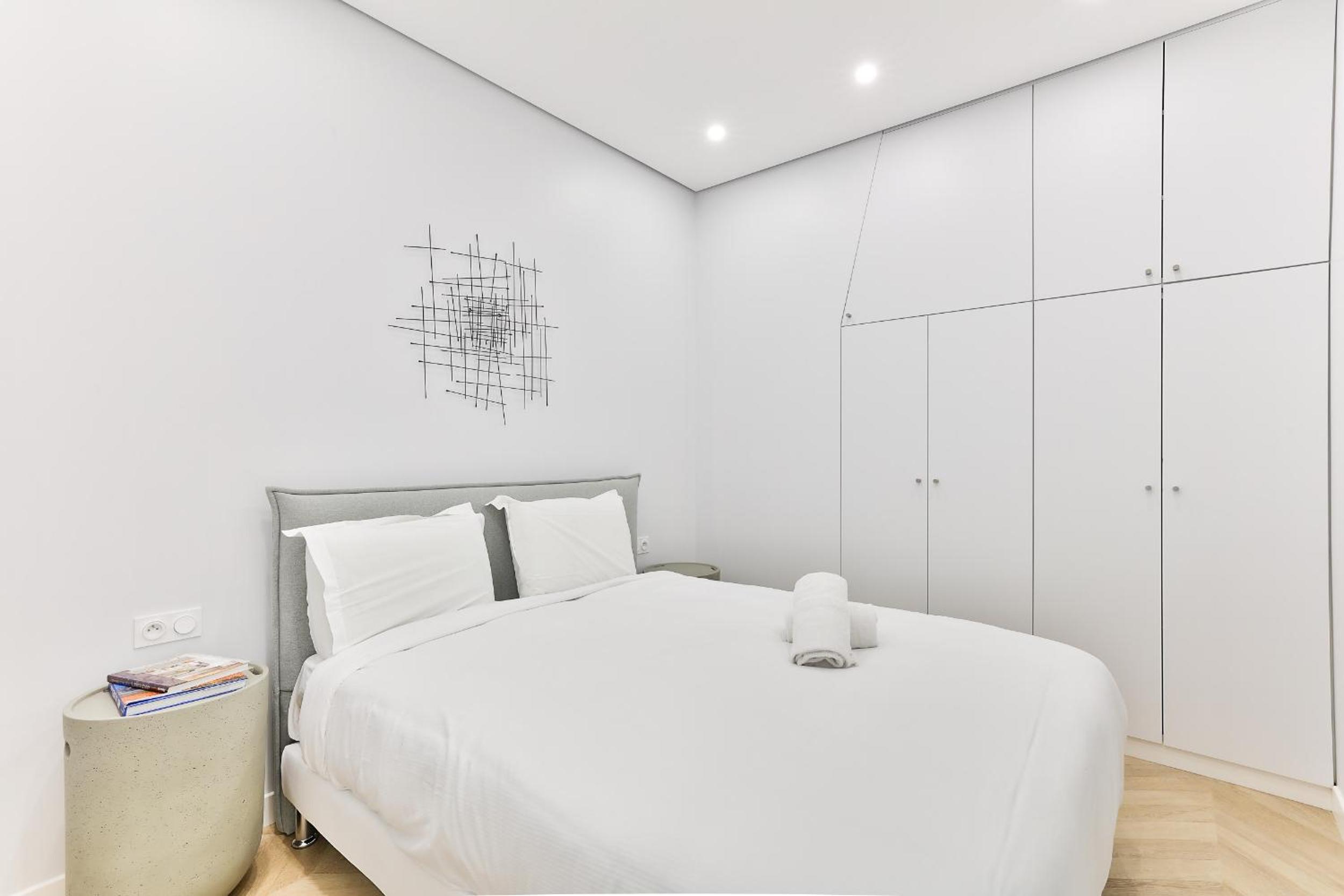 126 - Urban Amazing 3BR Montorgueil