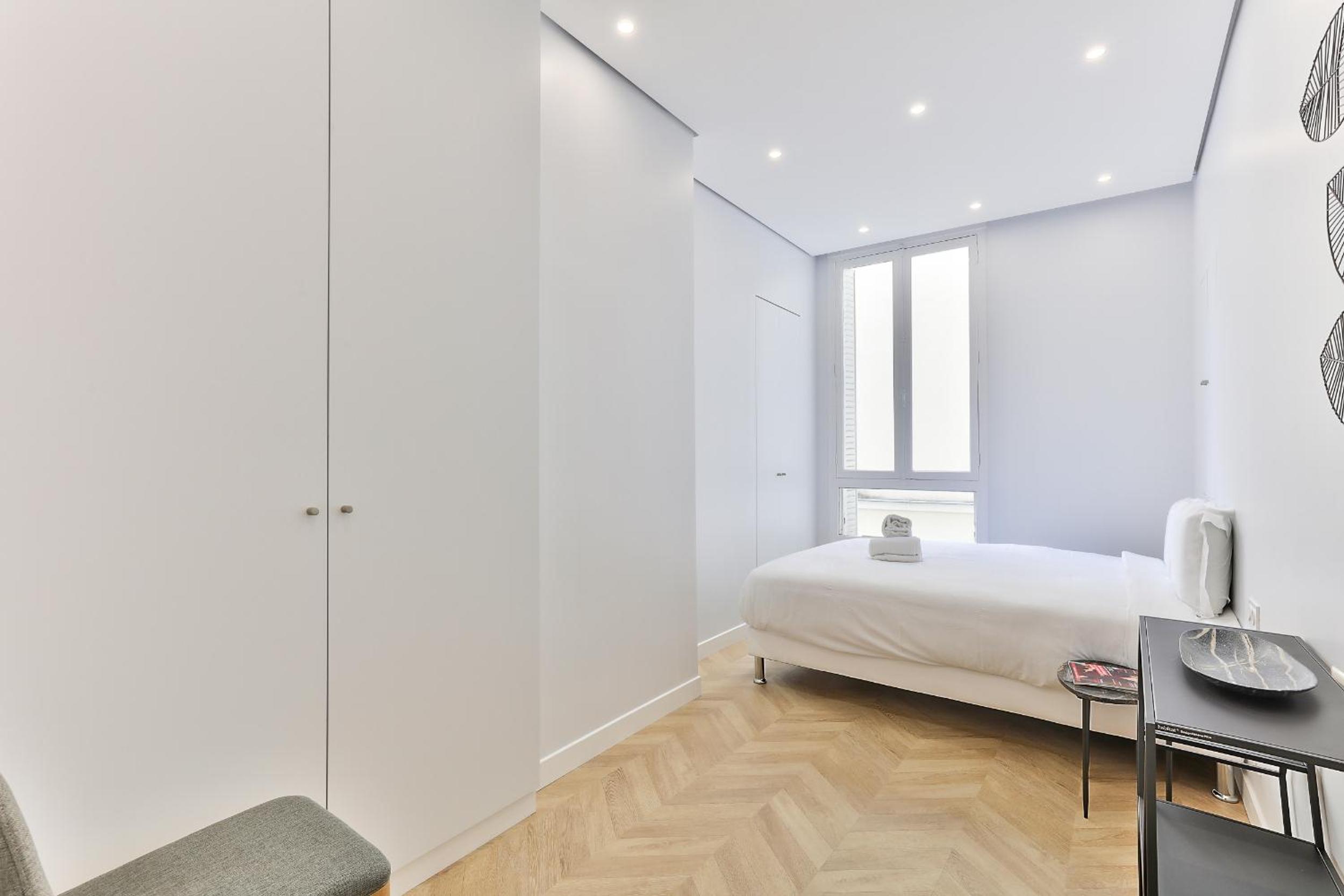 126 - Urban Amazing 3BR Montorgueil