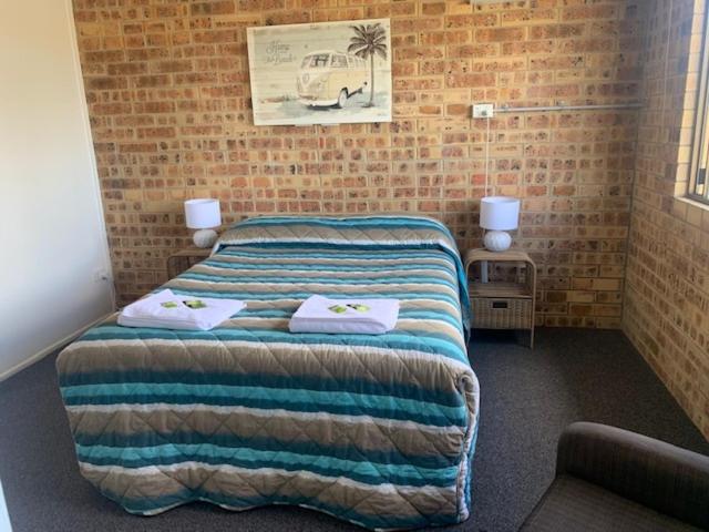 Golden Beach Motor Inn, Caloundra