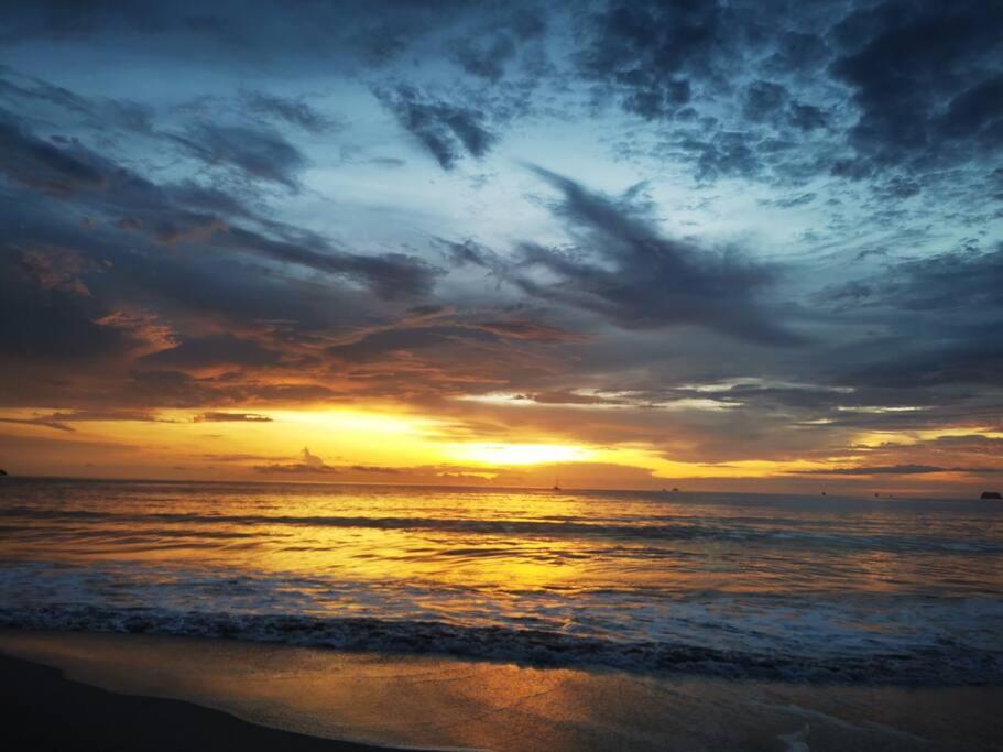 Playa Tamarindo, CasaMar de Tamarindo