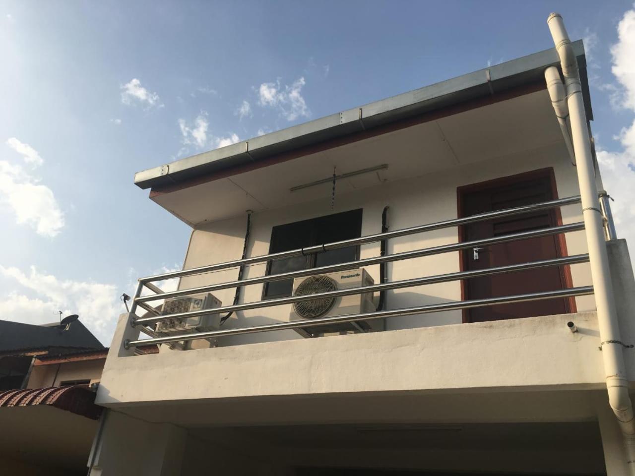 JJ HOMESTAY TAMBUN photo 1