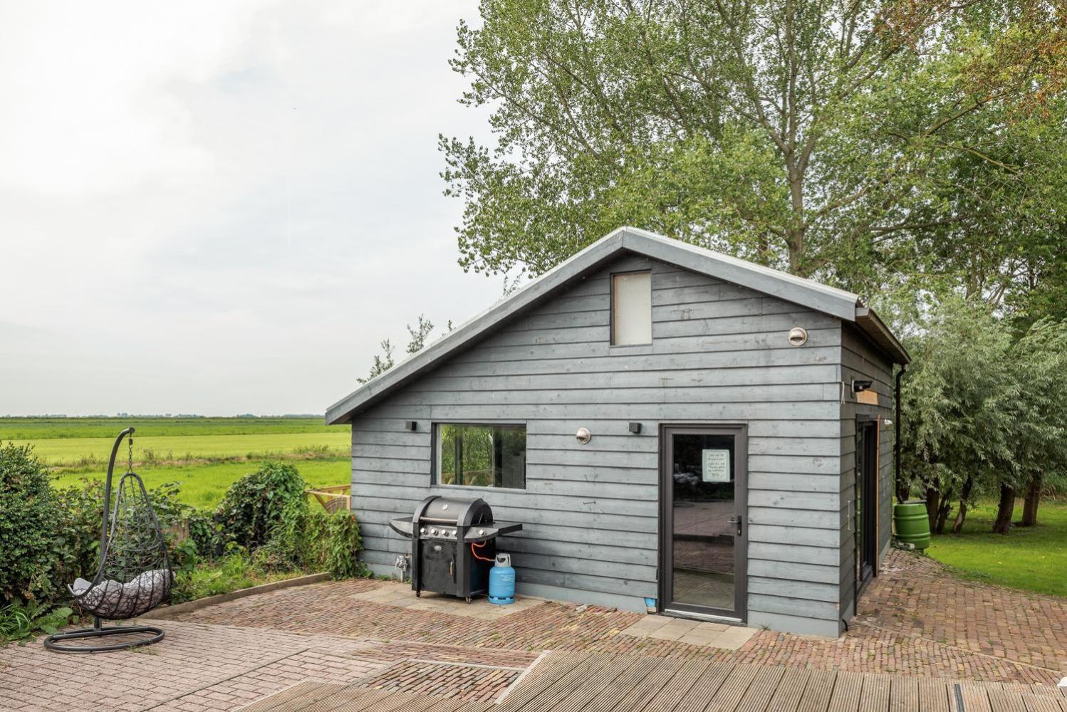 17P 7B Large farmhouse with indoor Pool Sauna view 2