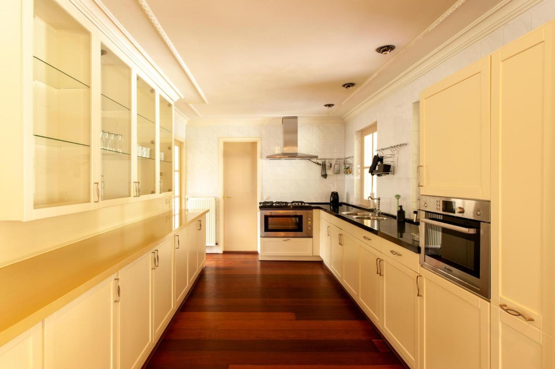 13P 5B Beautiful villa with Pool and Jacuzzi view 5