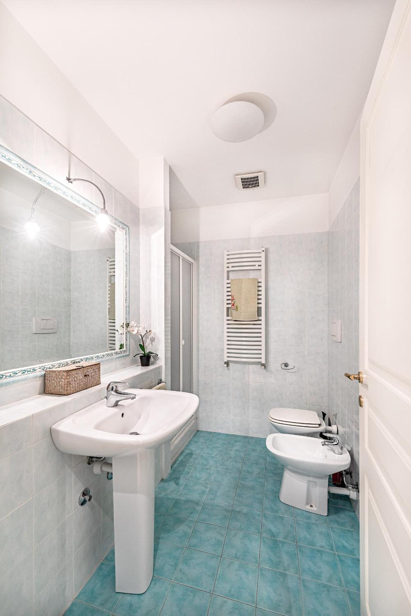 Gaudio Flat near Ariston Theater by Wonderful Italy view 3