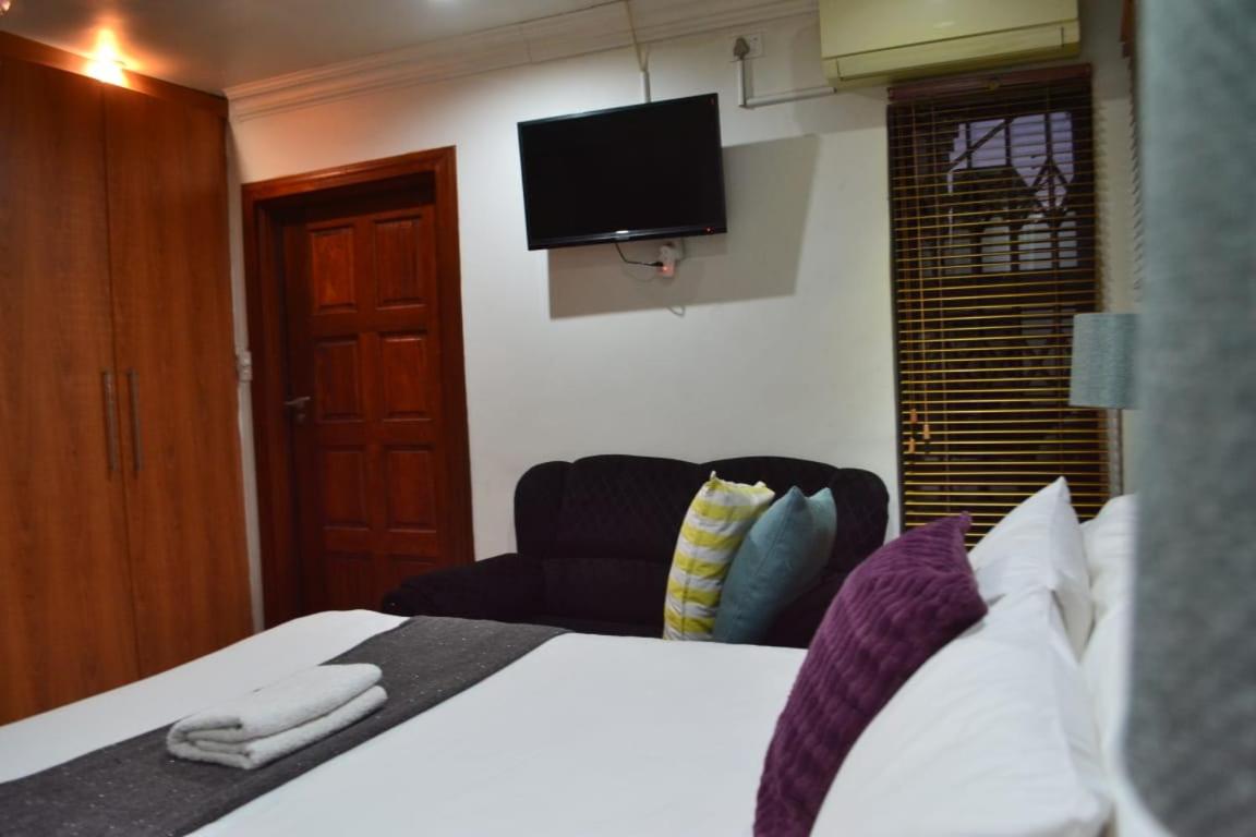 Honolulu Lifestyle Guest Lodge