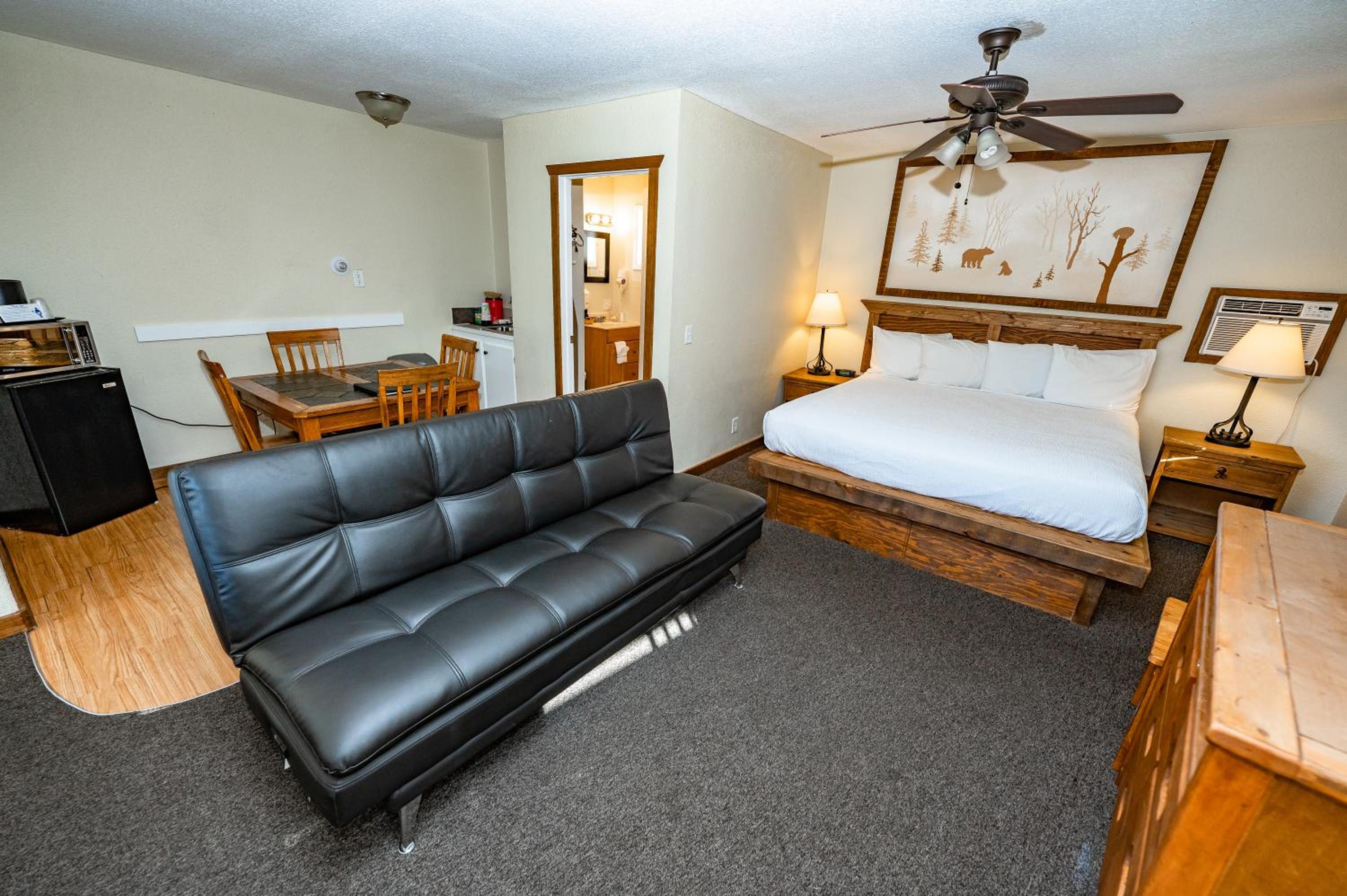 Murphy's River Lodge view 5