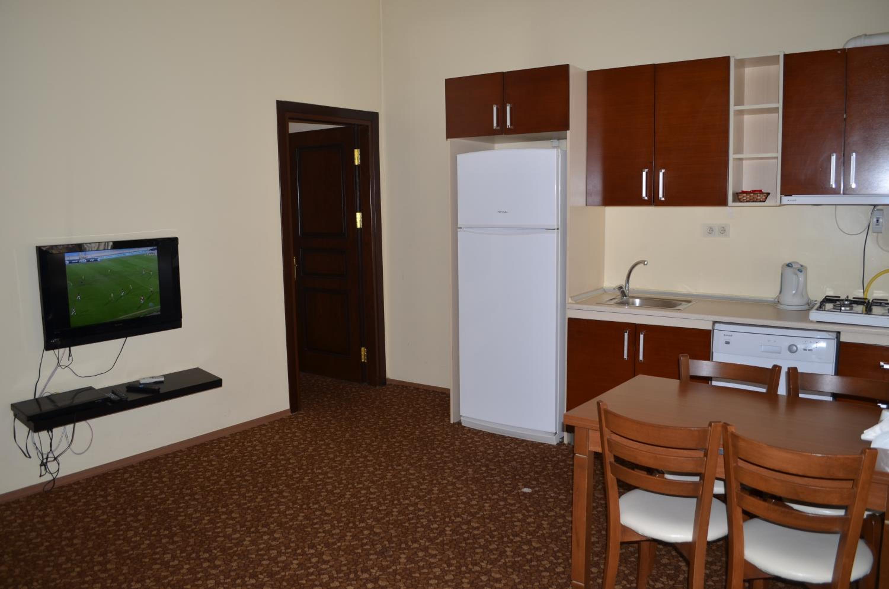 Blue Eye Suites