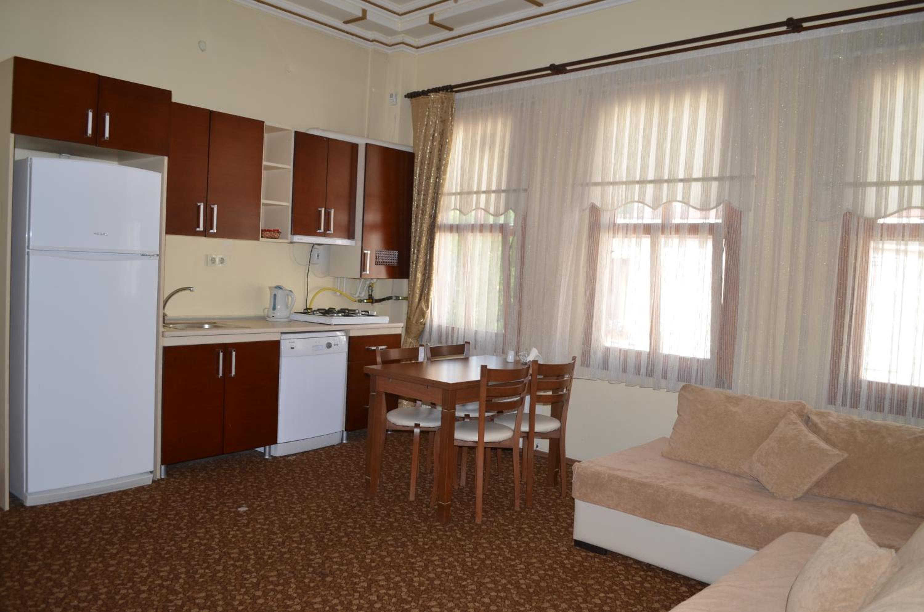 Blue Eye Suites
