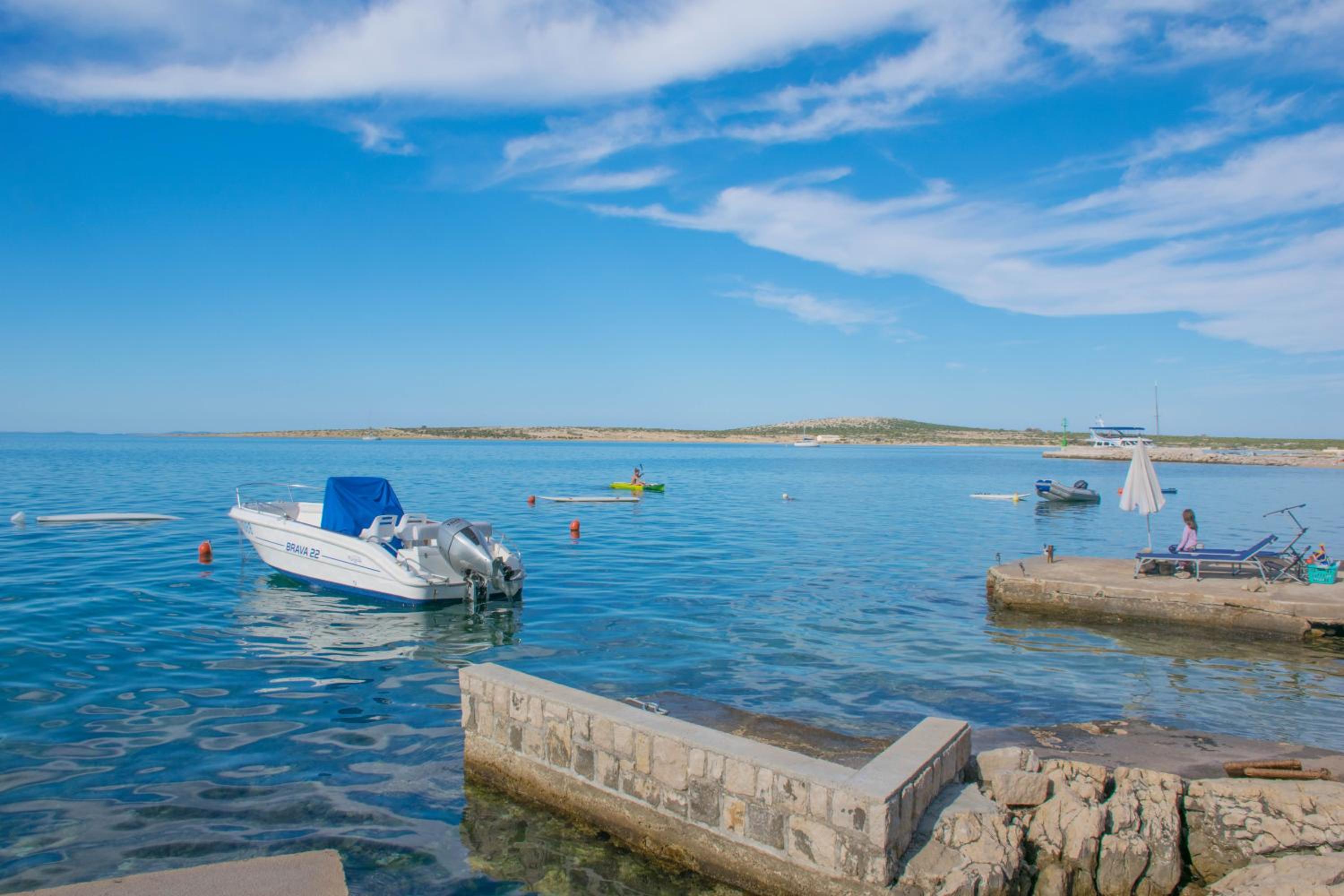 Apartment Gianni only 70m from the sea, island Pag