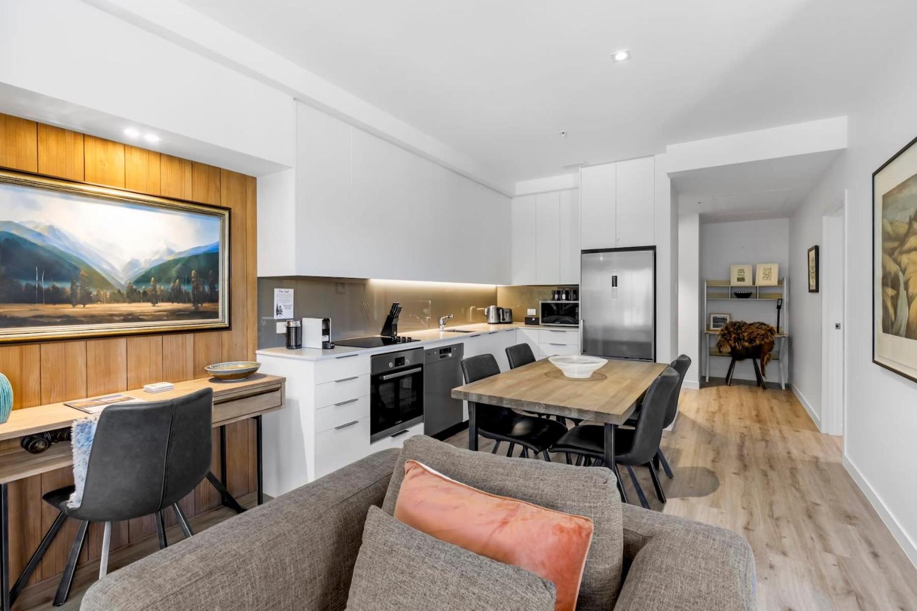 Riverview Penthouse - Apartment 19