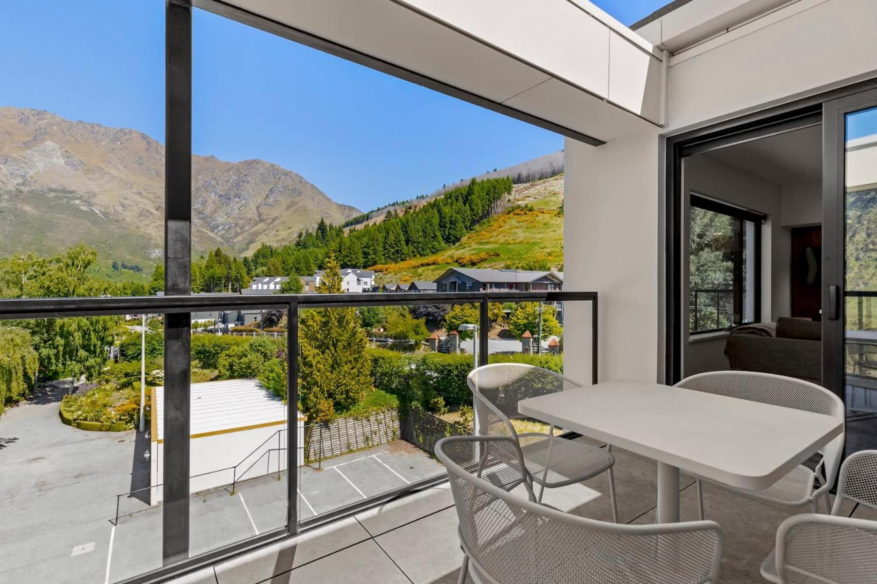 Riverview Penthouse - Apartment 19